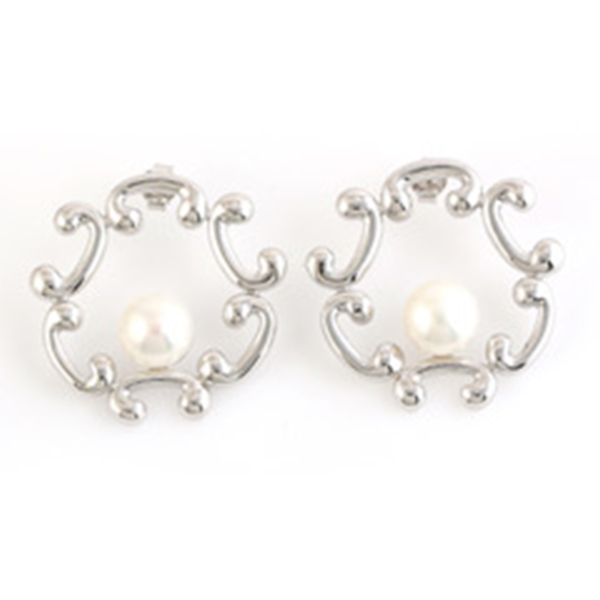 UNITY PEARL EARRING